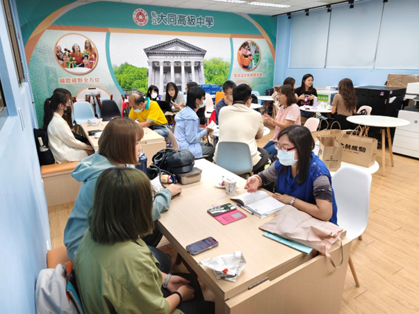 教學指導及討論—合照圖片