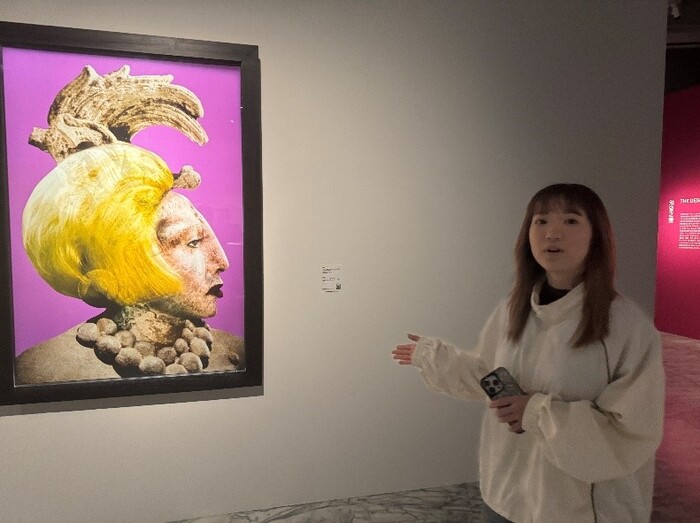 學生進行作品說明圖片